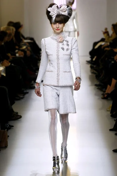 Look 17